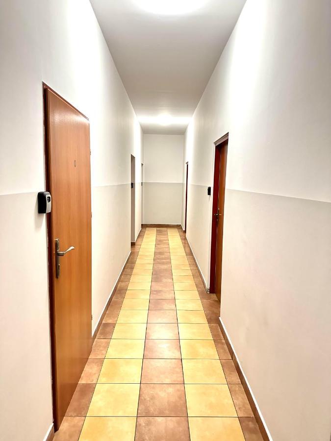 Hostel Orzelek Hnězdno Exteriér fotografie