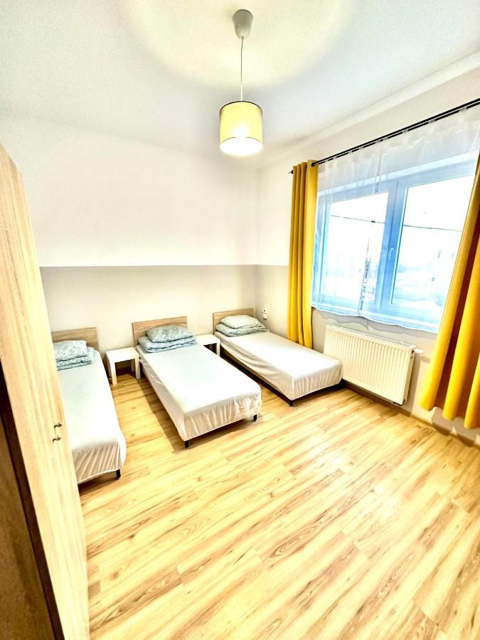 Hostel Orzelek Hnězdno Exteriér fotografie