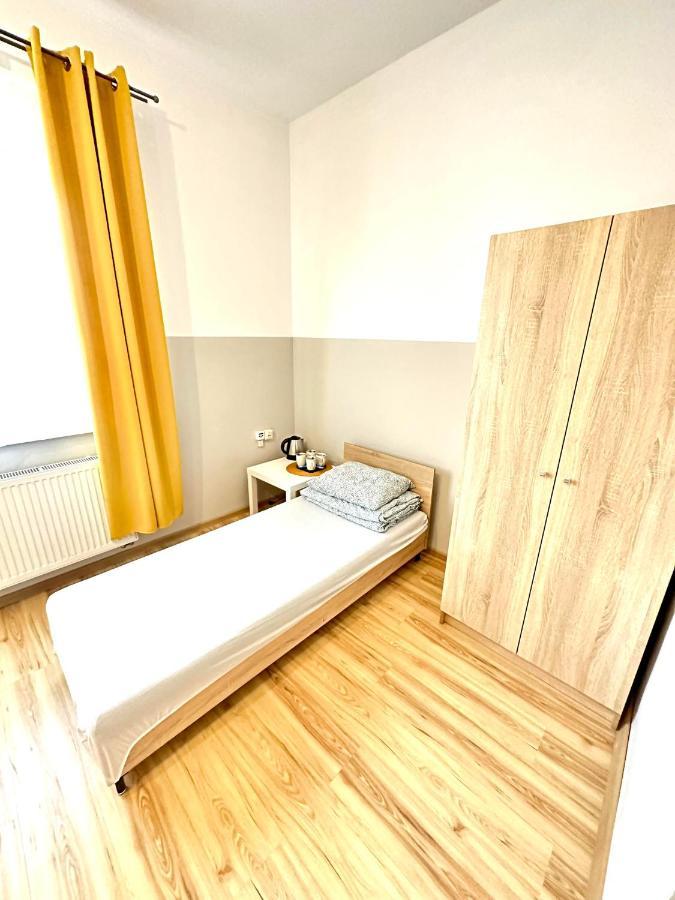 Hostel Orzelek Hnězdno Exteriér fotografie